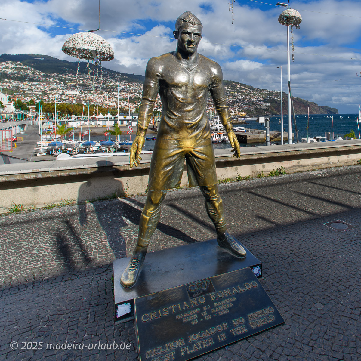 Cristiano Ronaldo Statue auf Madeira
