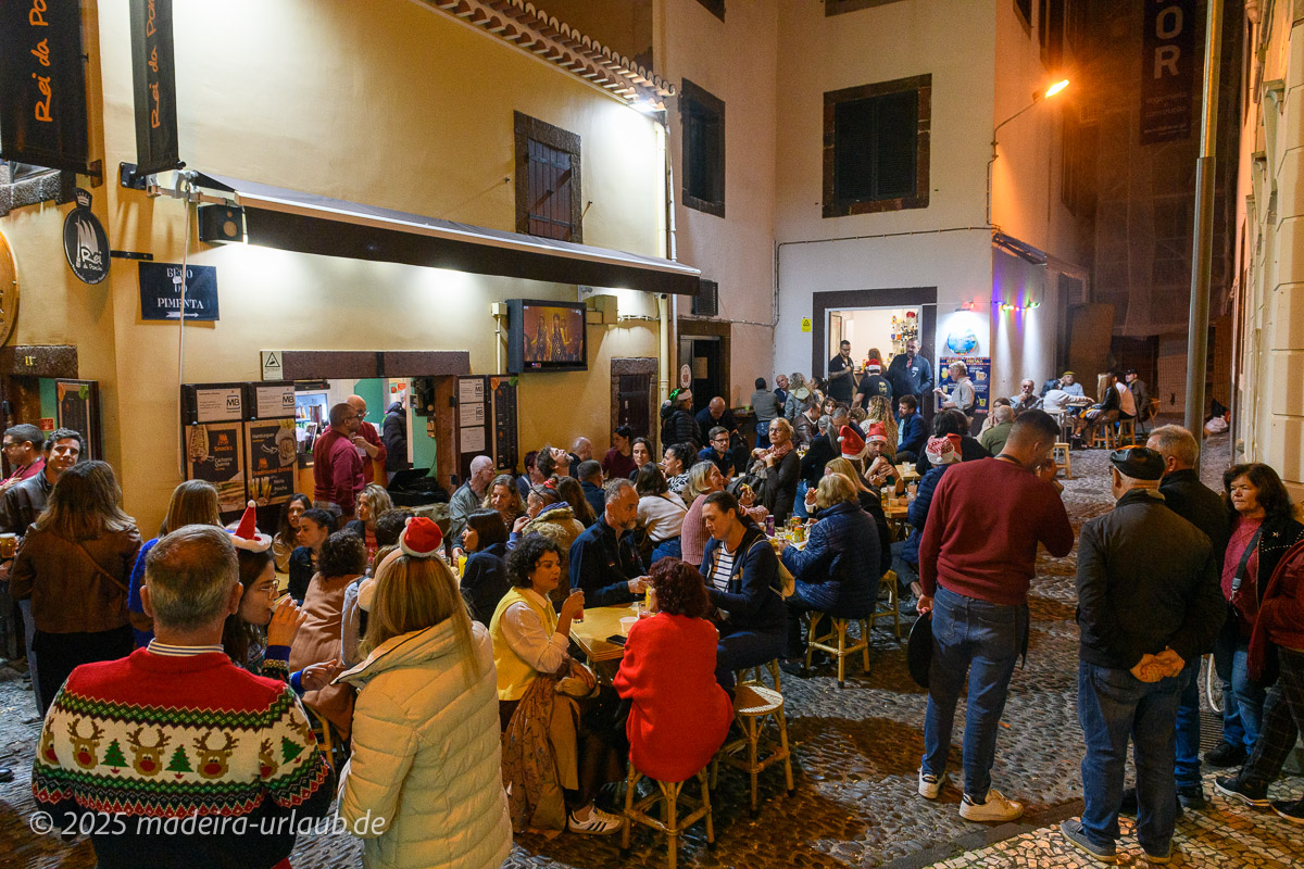 Noite do Mercado in den Straßen
