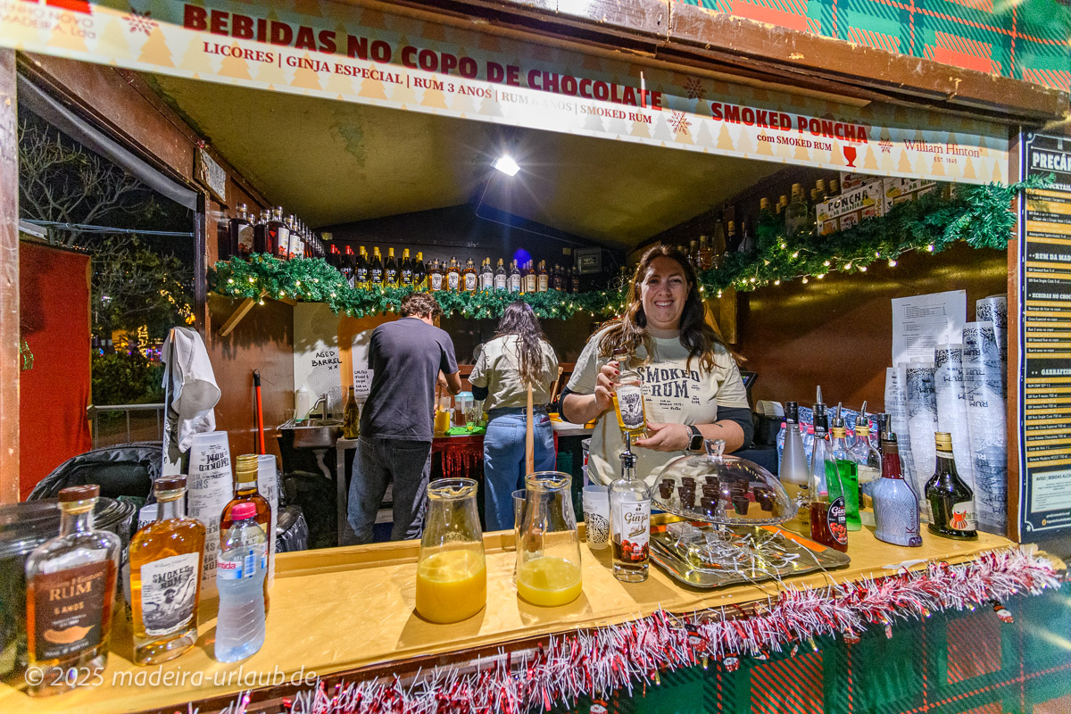 typischer Stand auf Madeira für Poncha