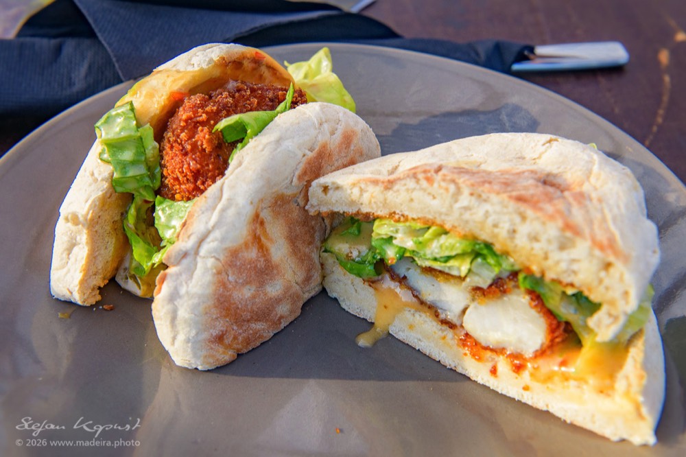Espada Sandwich in der Weinloungw von Chefkoch des KAMPO Júlio Pereira